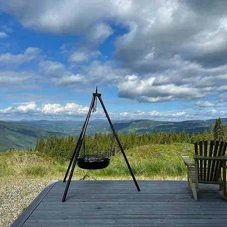 Log With Views, And Ski-in-out * Øyer