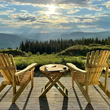 Feriehus Log With Views, And Ski-in-out Øyer