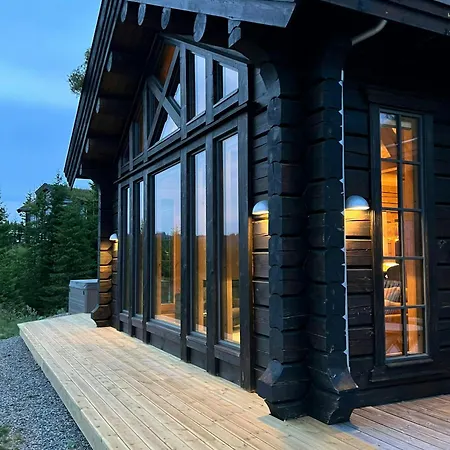 Log With Views, And Ski-in-out Feriehus *