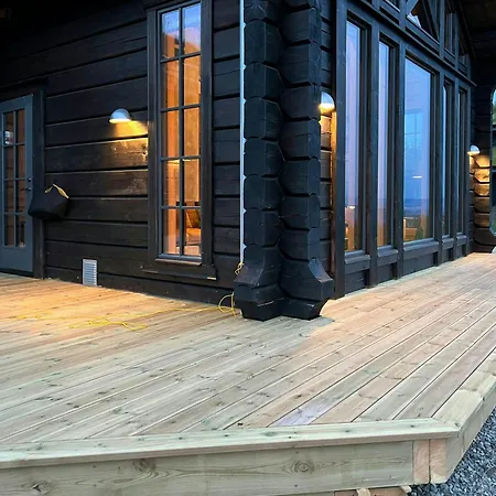 度假居 Log With Views, And Ski-in-out Øyer