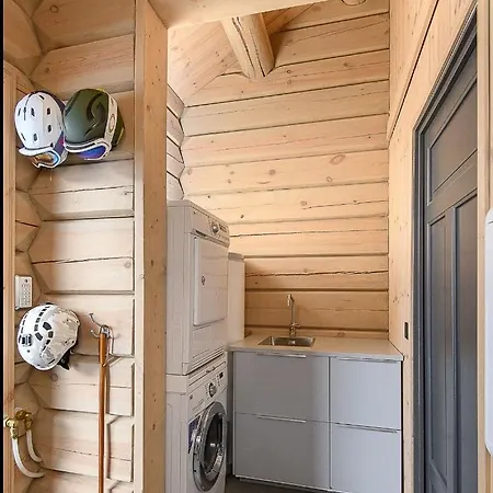 Log With Views, And Ski-in-out