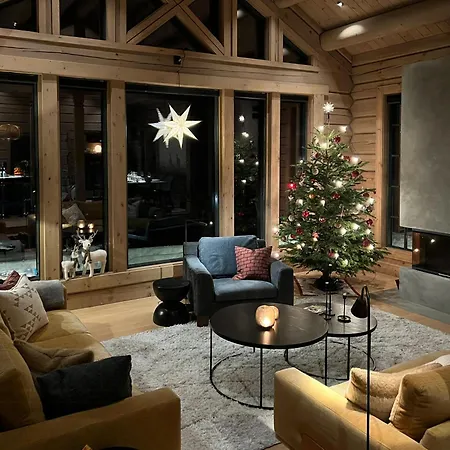 Log With Views, And Ski-in-out * Øyer
