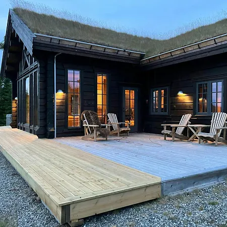 Log With Views, And Ski-in-out Dom wakacyjny Øyer