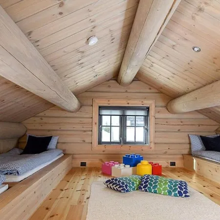 Log With Views, And Ski-in-out Dom wakacyjny Øyer